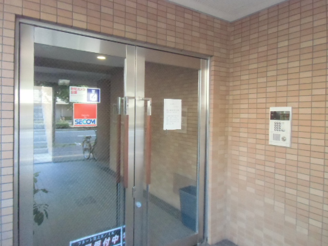 セキュリティ　安心の防犯カメラ付オートロック完備です☆
