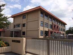 小学校　東近江市立御園小学校（小学校）まで497m