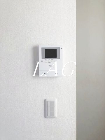 セキュリティ　モニター付きインターホンです。