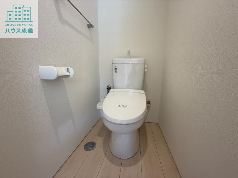トイレ　※別号室の写真になります※