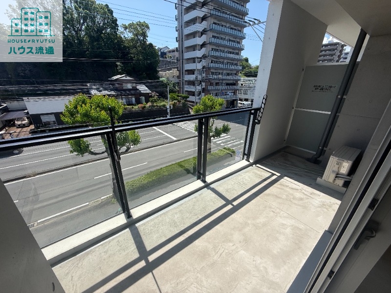 バルコニー　※別号室の写真になります※