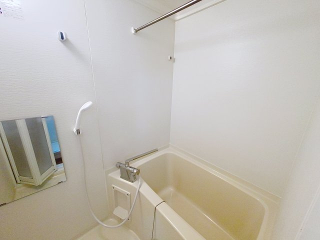 バス・シャワールーム　※同建物ほかのお部屋の写真です。