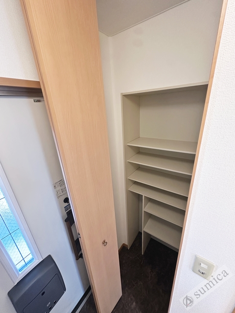 玄関　たくさんの靴を収納可能です♪♪