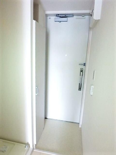 玄関　★お問い合わせはタウンハウジングまで★