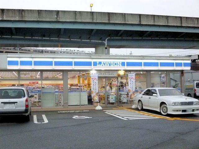 コンビニ　ローソンさいたま本町西店（コンビニ）まで567m