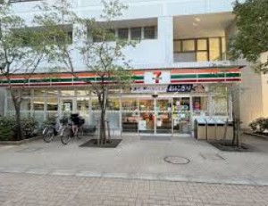 コンビニ　セブンイレブン芝浦ベイワード店（コンビニ）まで128m
