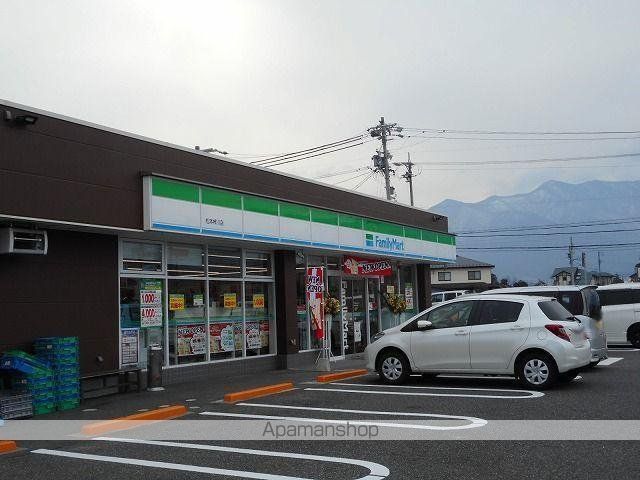 コンビニ　ファミリーマート　松本梓川店（コンビニ）まで400m