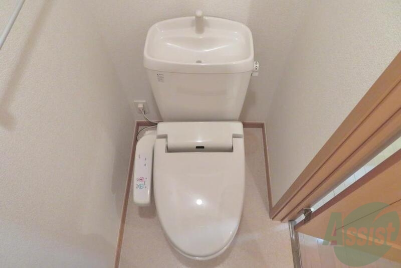 トイレ　トイレは、ウォシュレットが付いています。