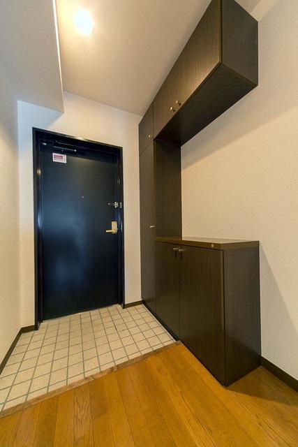 玄関　※写真は同タイプ住戸です。