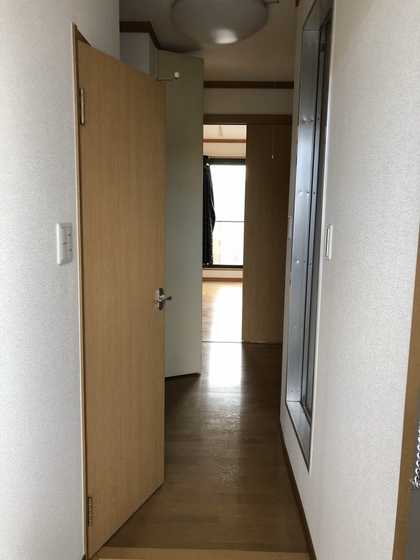 玄関　他号室のお写真です