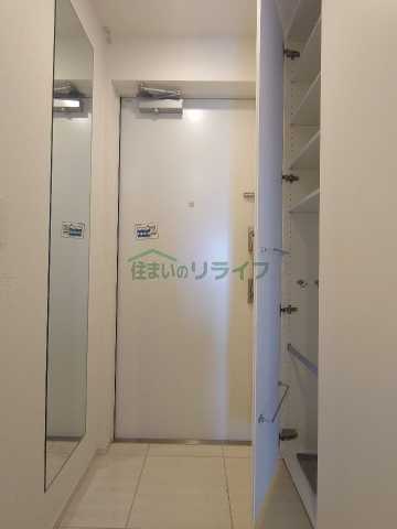 玄関　別部屋参考写真となります