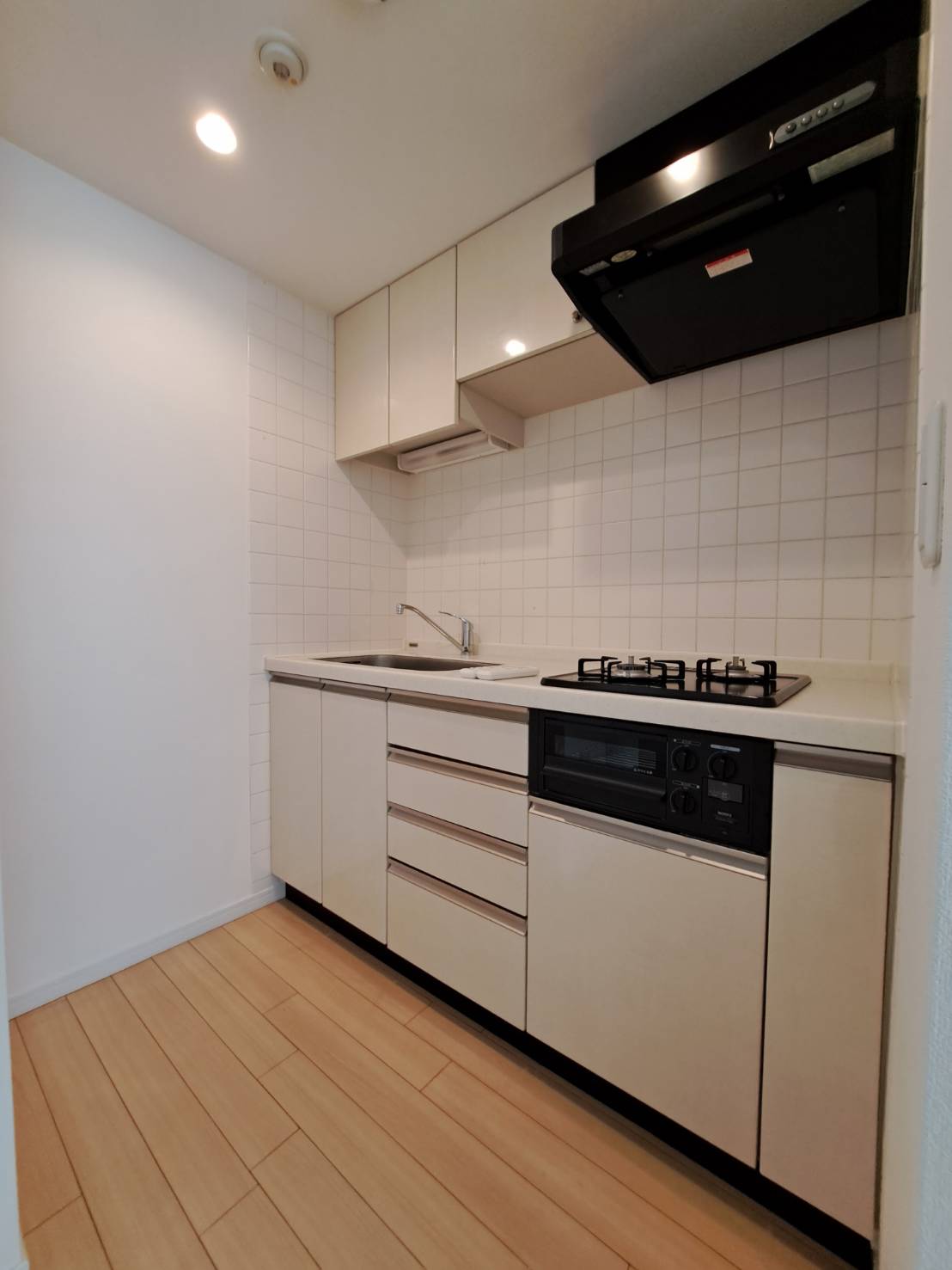 キッチン　写真は同タイプ住居です。