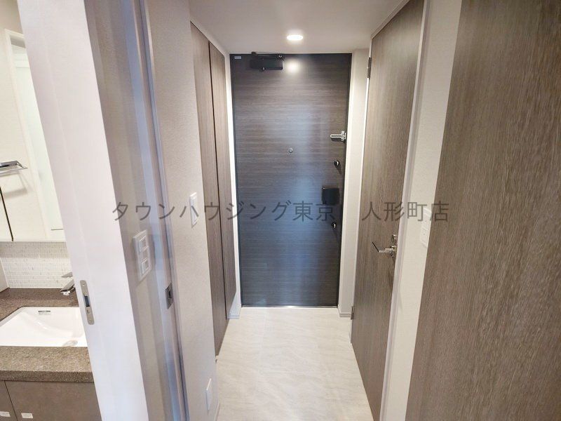 玄関　※写真は同タイプの住戸です。