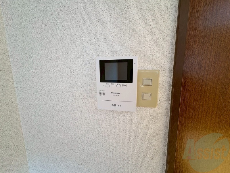 セキュリティ　モニタ付インターホンでセキュリティ面も安心です。