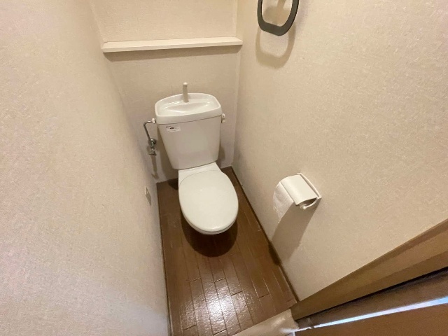 トイレ　※同物件別号室の参考写真です。