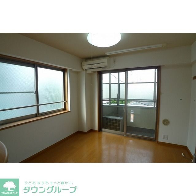 居室・リビング　同タイプ・別部屋画像