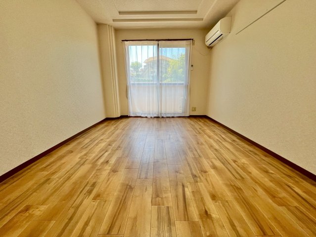 サンモールの居間写真