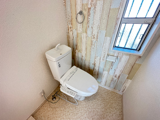 トイレ　※別部屋の写真になります