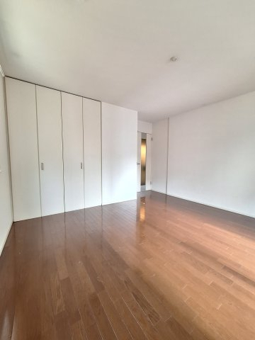 その他部屋・スペース　★明るいフローリングの角部屋です★
