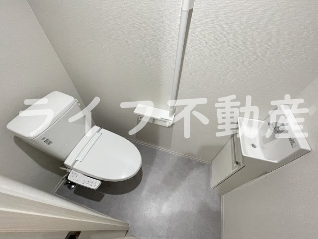 トイレ　落ち着いたトイレです