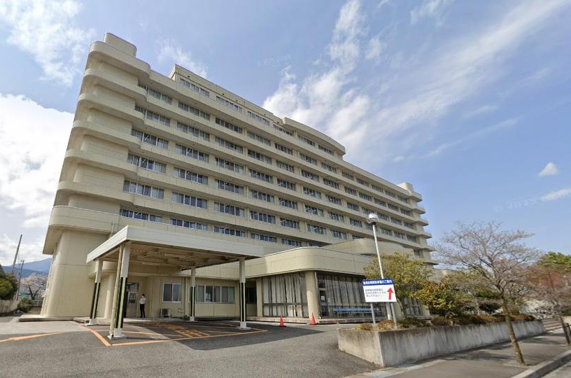 病院　医療法人徳洲会白根徳洲会病院（病院）まで905m