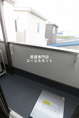 バルコニー　バルコニー付きで採光＆風通し良好！