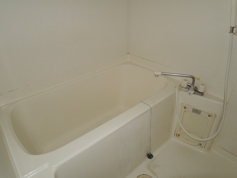 バス・シャワールーム　一人暮らしにも嬉しい、バス・トイレ独立タイプ（他室参照）
