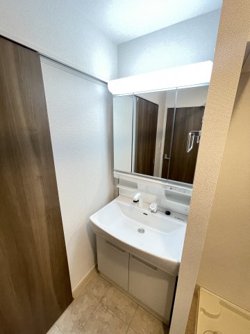 洗面設備　※同タイプの写真です