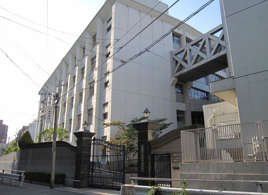 中学校　天王寺中学校（中学校）まで900m