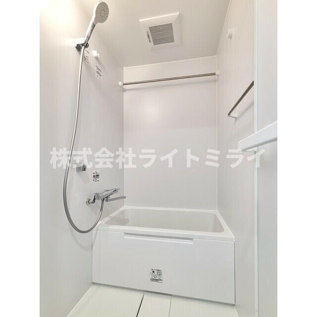 バス・シャワールーム　?