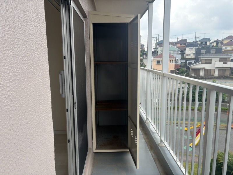 バルコニー　暖かな日差しのふりそそぐバルコニー♪