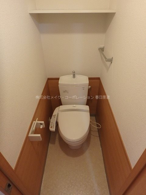 トイレ　写真は同型タイプ