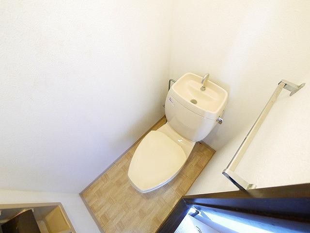 トイレ　清潔感のあるトイレです