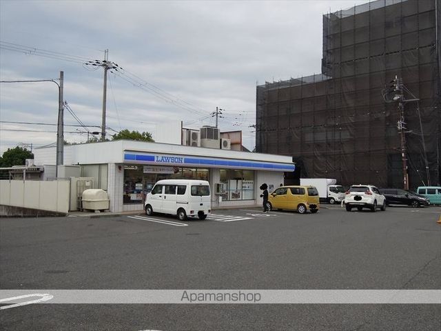 コンビニ　ローソン（コンビニ）まで211m