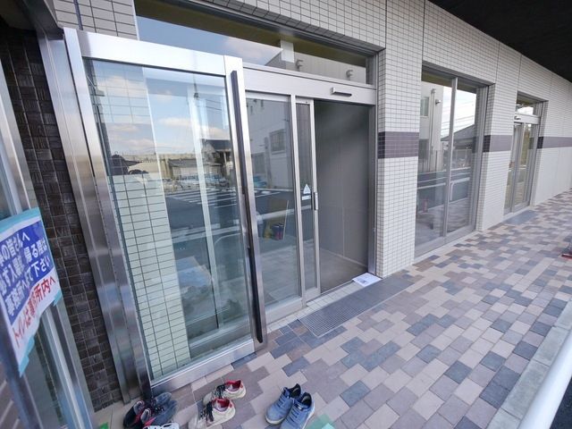 エントランス　エントランス