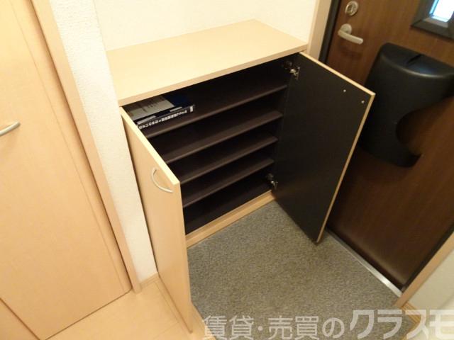 玄関　シューズボックスあり♪