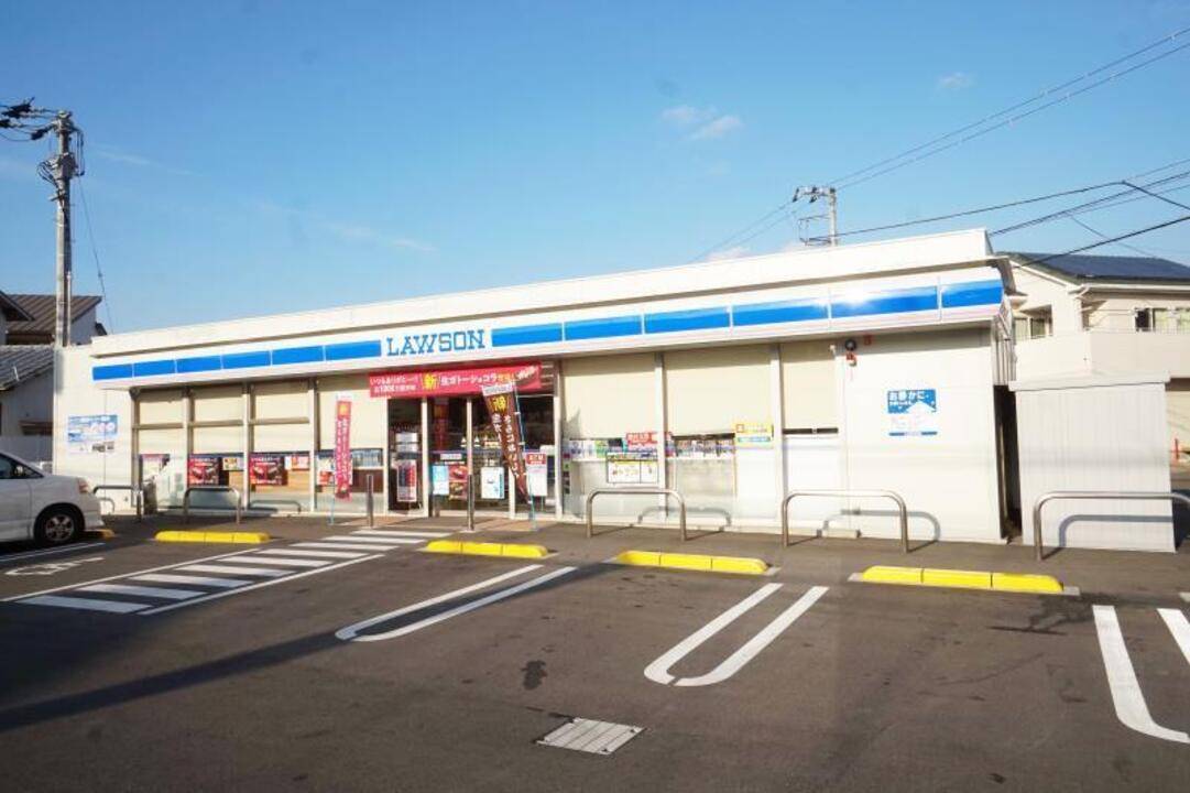 コンビニ　ローソン松山桑原三丁目店（コンビニ）まで333m