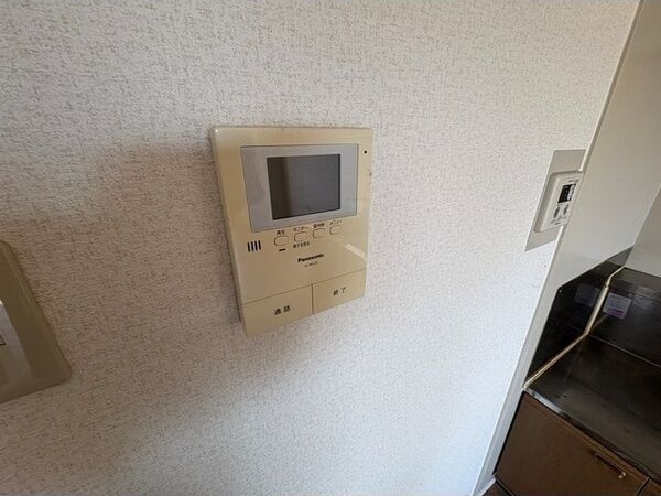 セキュリティ　※写真は同じマンションの違う部屋のものになります。反転タイプ