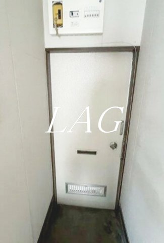 玄関　玄関です。