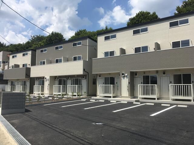 建物外観　落ち着いた雰囲気の外観です
