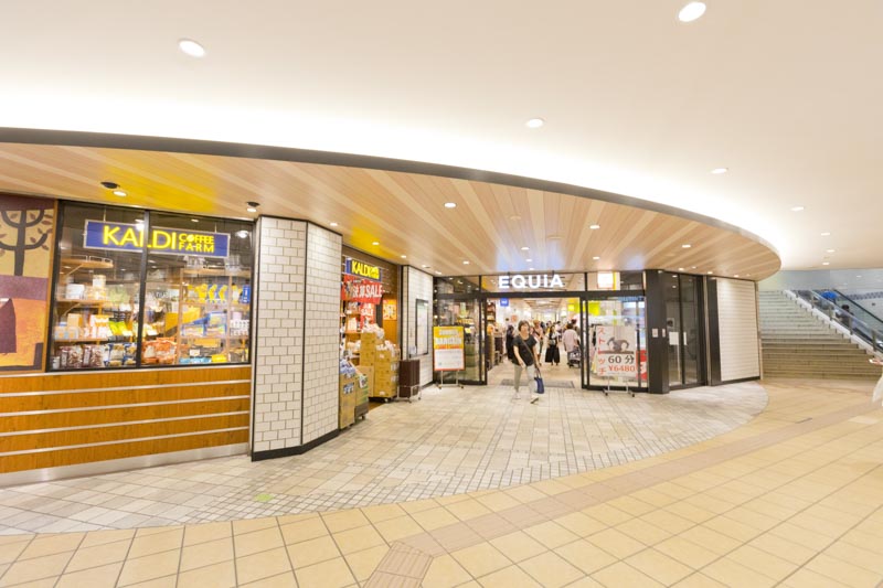 ショッピングセンター　EQUiA志木（ショッピングセンター）まで270m