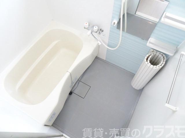 バス・シャワールーム　浴室乾燥機付きバス♪