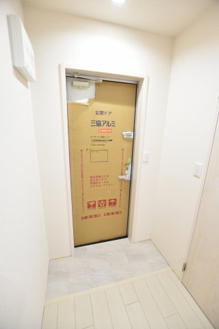 玄関　別号室の写真です。ご参考までに