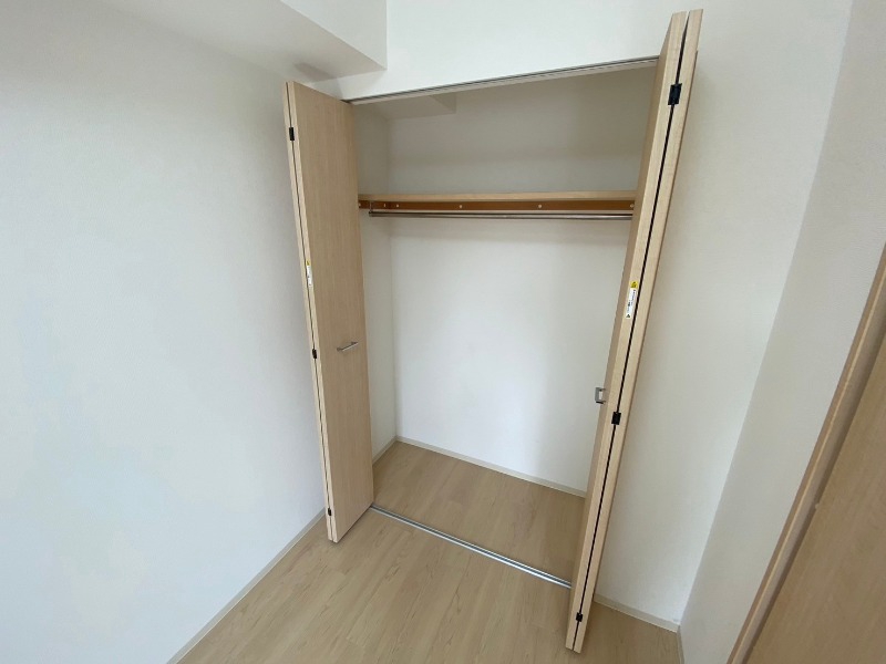収納　寝室の収納です。部屋がすっきり片付きます。
