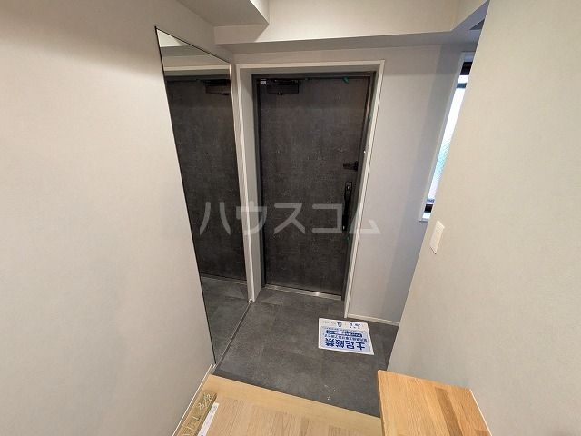 Belleviage Ayaseの玄関写真
