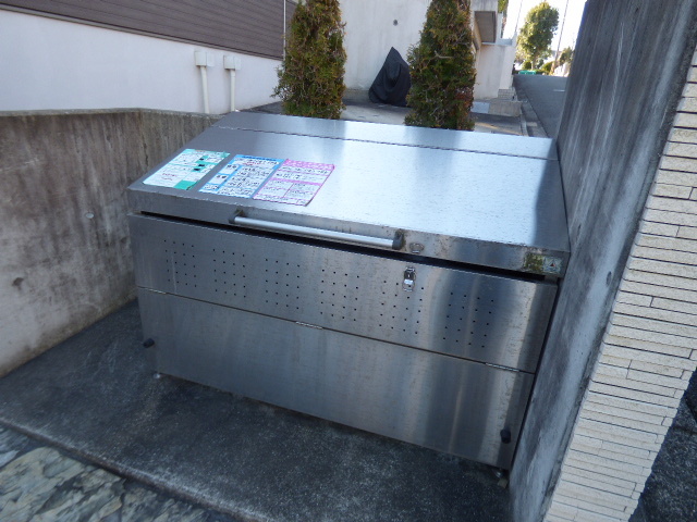 その他共有部分　★敷地内にゴミ置場あります★