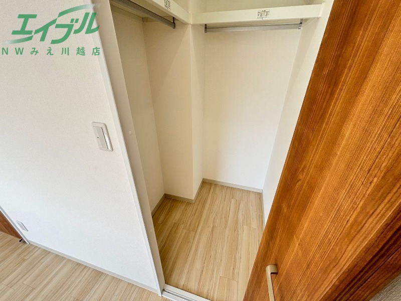 収納　同型参考写真