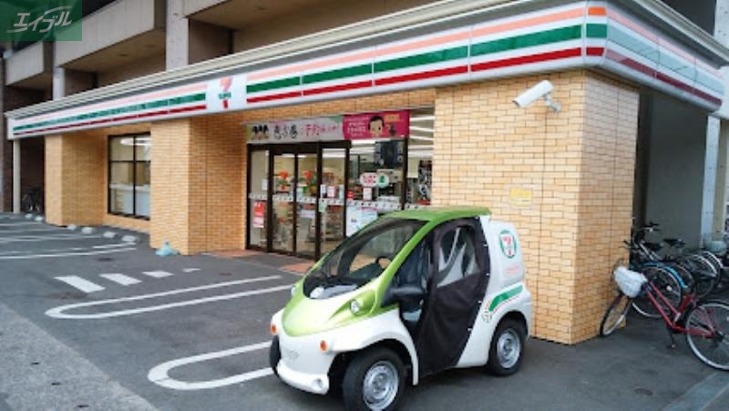 コンビニ　セブンイレブンJR高島駅西店（コンビニ）まで248m