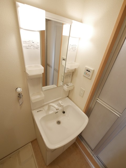 洗面設備　★人気の独立洗髪洗面台です★