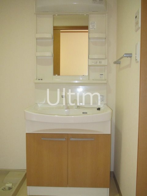 洗面設備　別部屋のお写真です。ご参考までに！